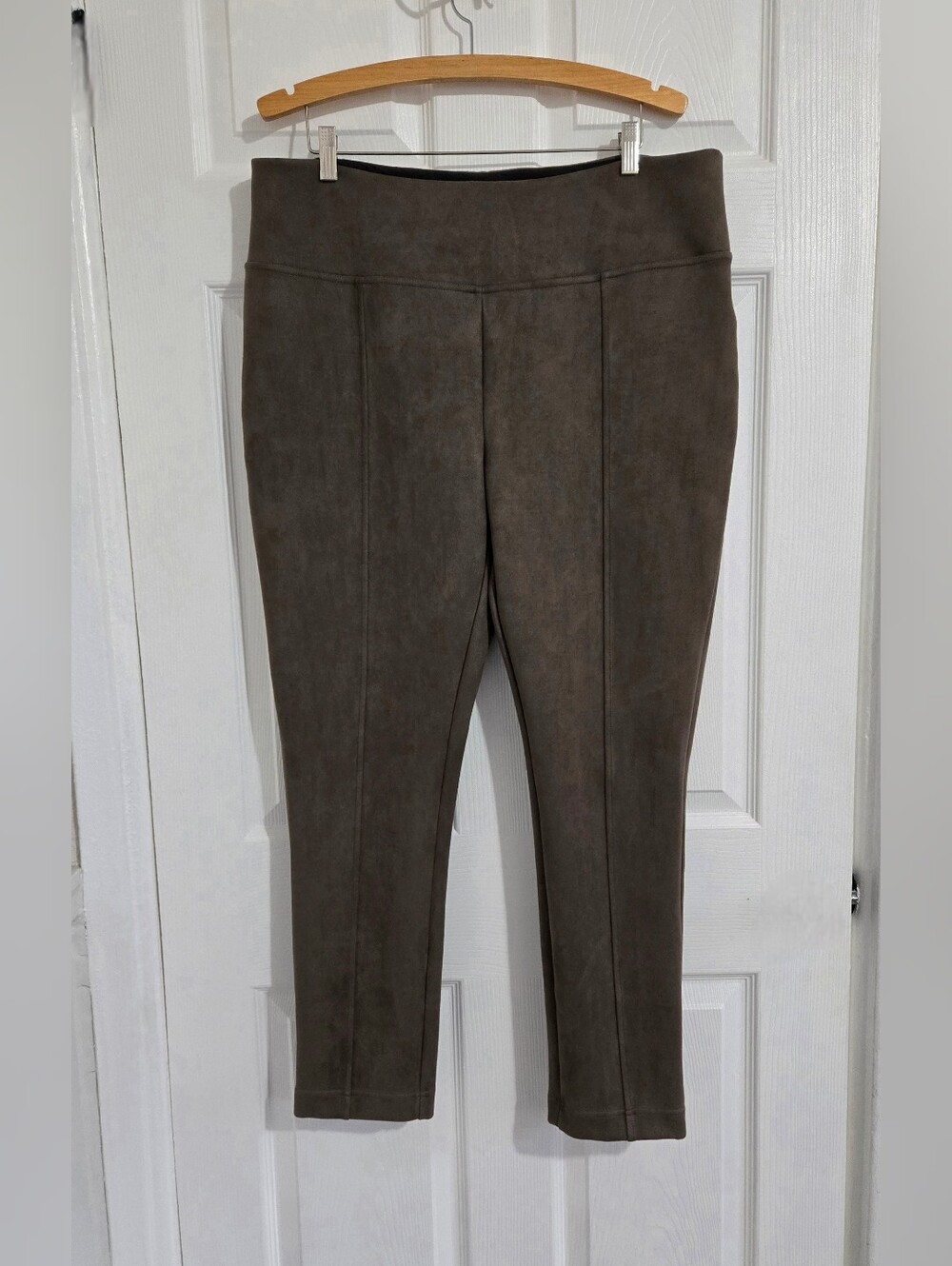 Andrew Marc Women’s XL Faux Suede Pants Taupe Brown Stretch Soft Semi-Casual
